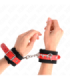 KINK - MUÑEQUERAS DE NYLON NEGRO CON CORREA POLIPIEL ROJO AJUSTABLE 19-24 CM X 5.5 CM