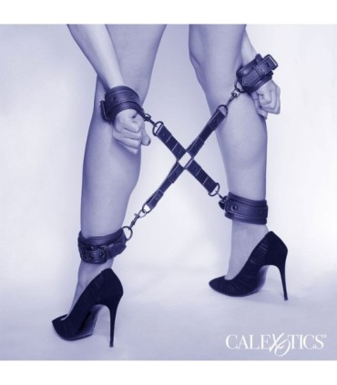 CALEXOTICS - NOCTURNAL CONECTOR HOG TIE CUERO AJUSTABLE NEGRO
