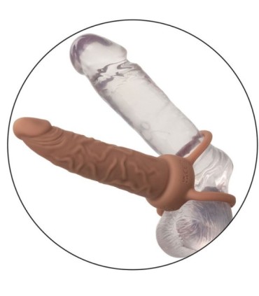 CALEXOTICS - PERFORMANCE MAXX DOBLE PENETRADOR RECARGABLE PIEL MORENO